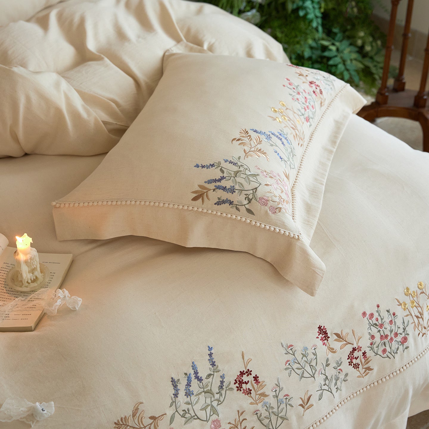French Vintage Floral Embroidered Cotton Linen Duvet Cover 4 pieces Set