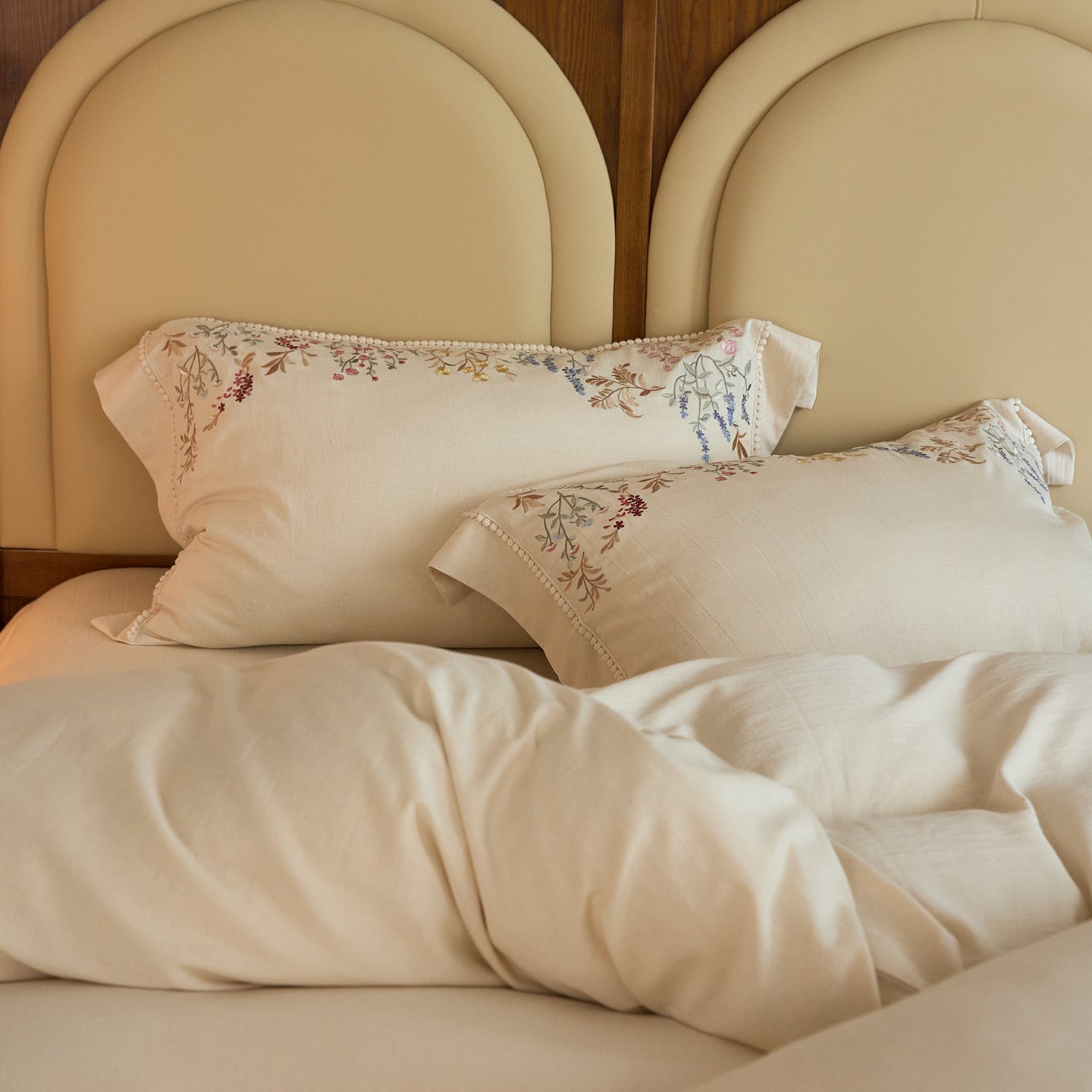 French Vintage Floral Embroidered Cotton Linen Duvet Cover 4 pieces Set