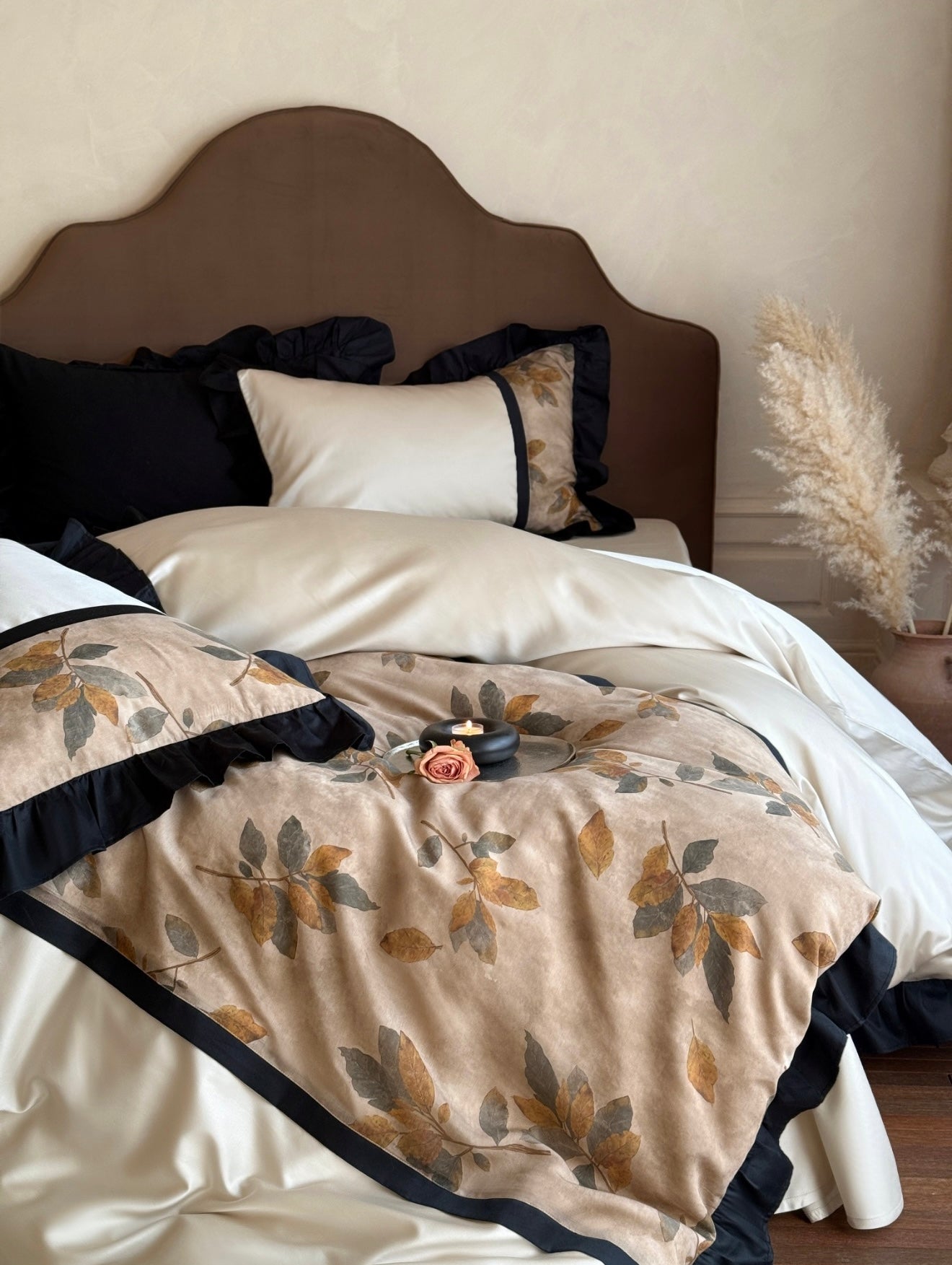 Autumn-Inspired Ruffle Trim Leaf Pattern Cotton Duvet Cover Set