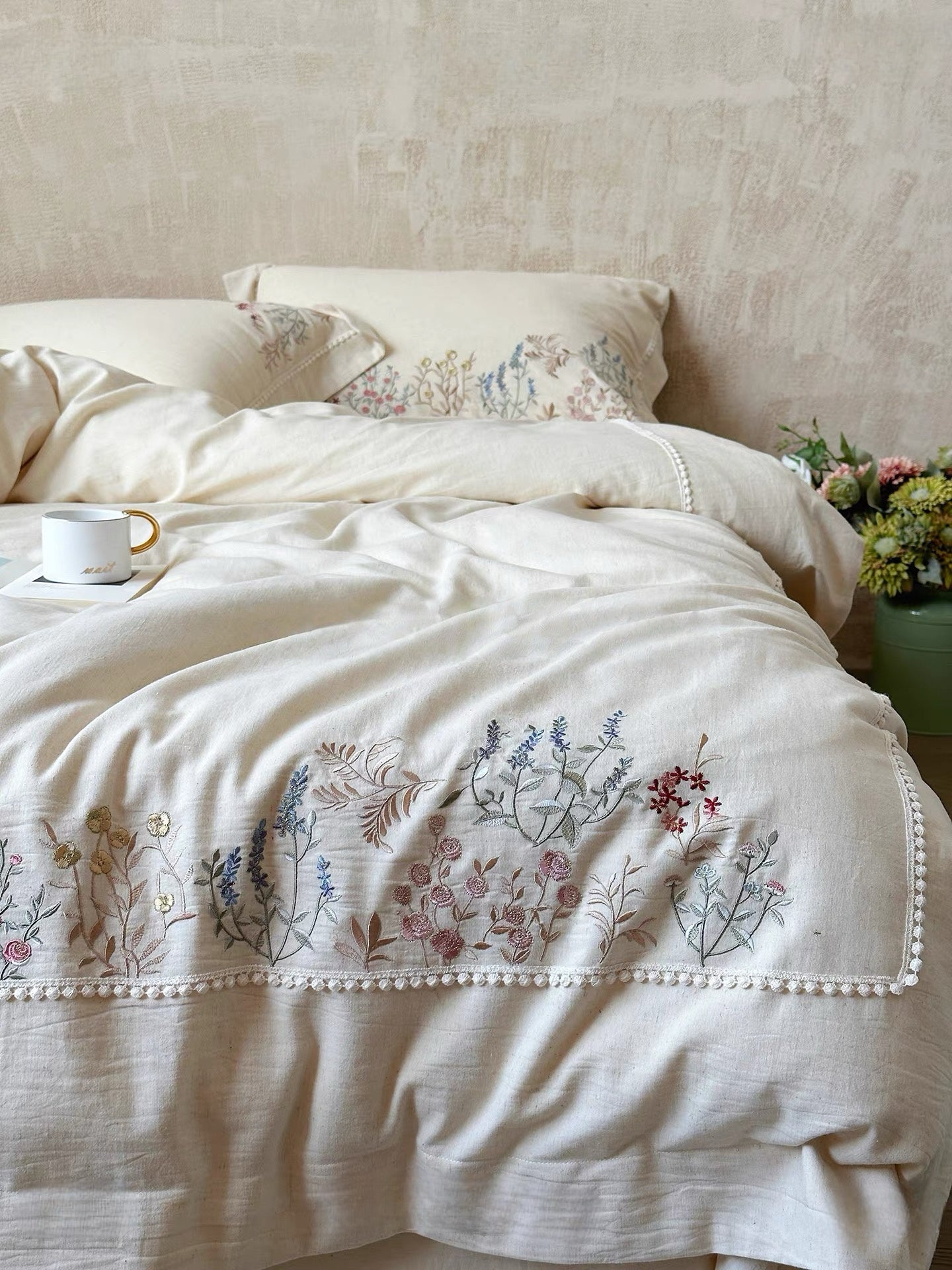 French Vintage Floral Embroidered Cotton Linen Duvet Cover 4 pieces Set